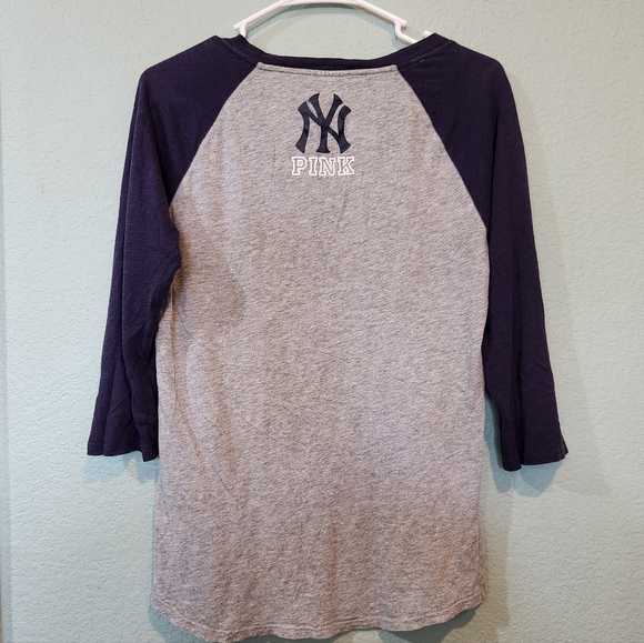 Victoria Secret Pink MLB New York Yankees Baseball T Shirt Kisser Holo Sz Large - Picture 7 of 8